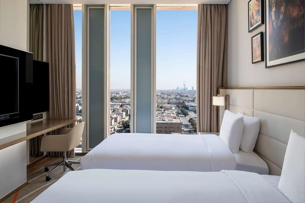 Doubletree Suites By Hilton - Riyadh Financial District Room photo
