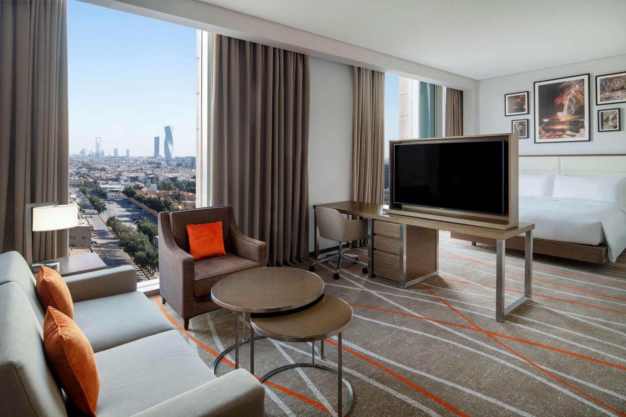 Doubletree Suites By Hilton - Riyadh Financial District Exterior photo